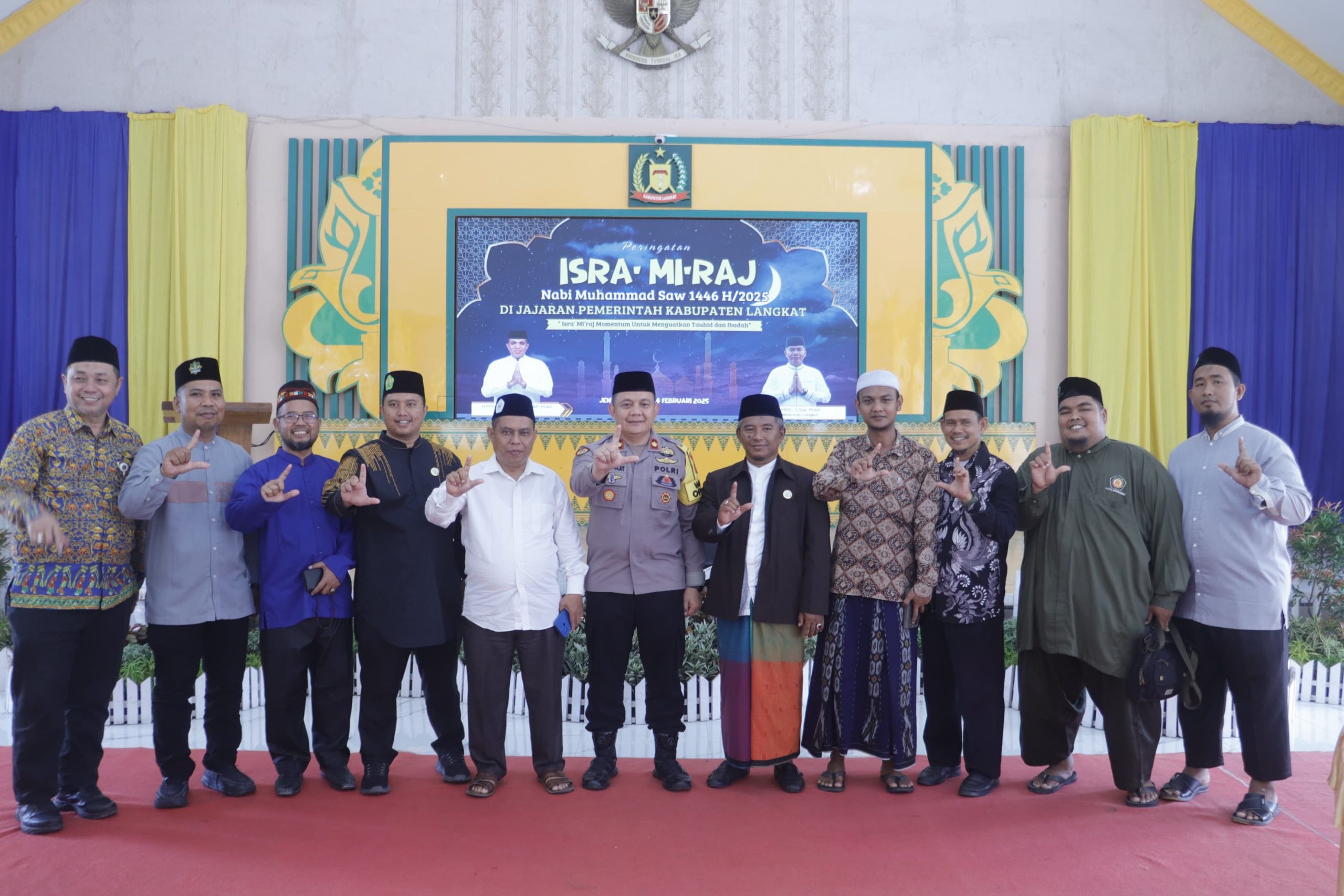 Isra Mi’raj 1446 H: Momentum Perkuat Iman, Wakapolres Langkat Hadiri Peringatan Bersama Forkopimda