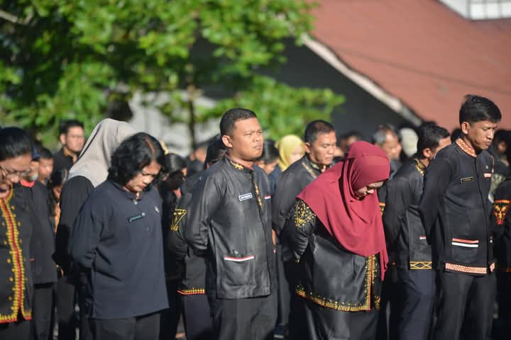 Awal Tahun 2025 Ratusan ASN di Lingkungan Pemkab Pakpak Bharat Ikuti Apel Gabungan
