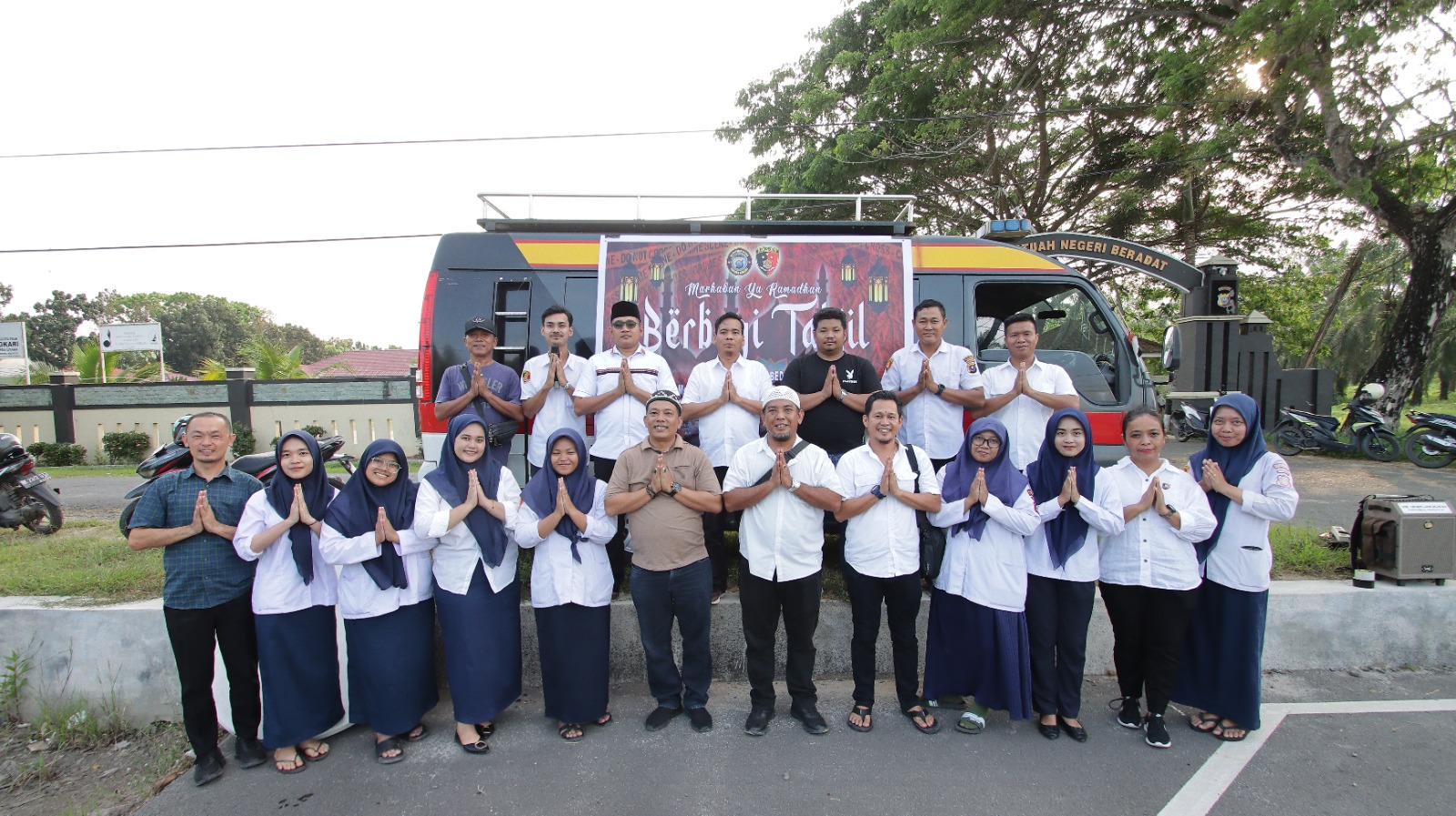 Sat Reskrim Polres Sergai di Hari Ke 5 Ramadhan Bagikan 100 Bungkus Takjil Kepada Pengguna Jalan