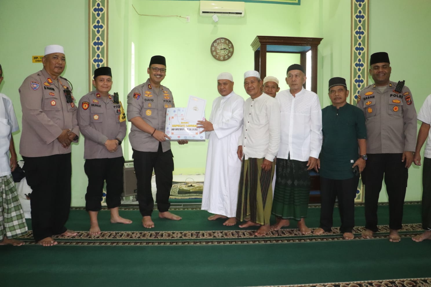 Kapolres Langkat Gelar Jumat Curhat di Masjid Al-Muhajirin Kelurahan Perdamaian