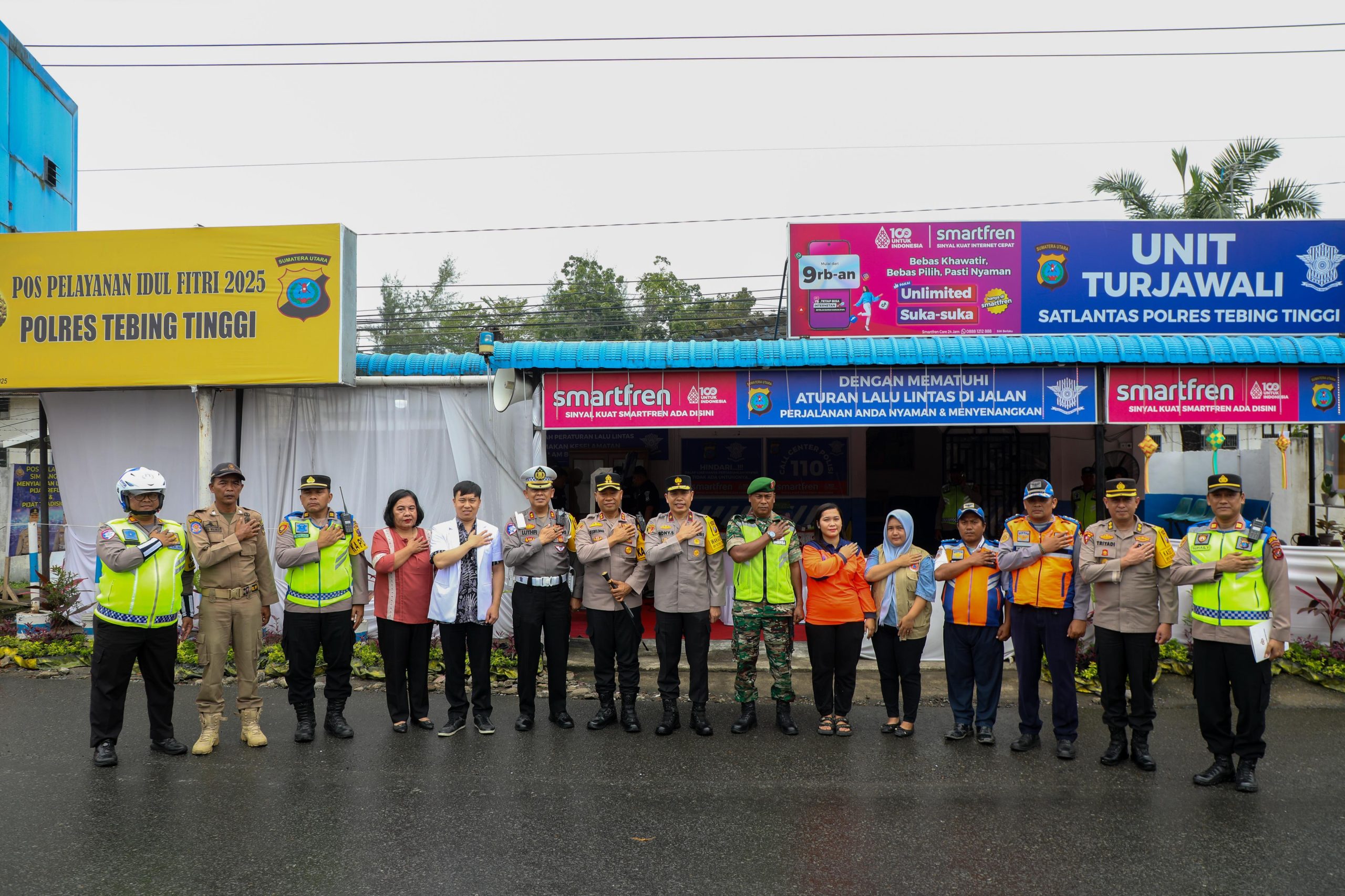Tinjau Pos Pelayanan Idulfitri di Tebing Tinggi, Wakapolda Sumut Beri Arahan dan Dukungan Untuk Personel