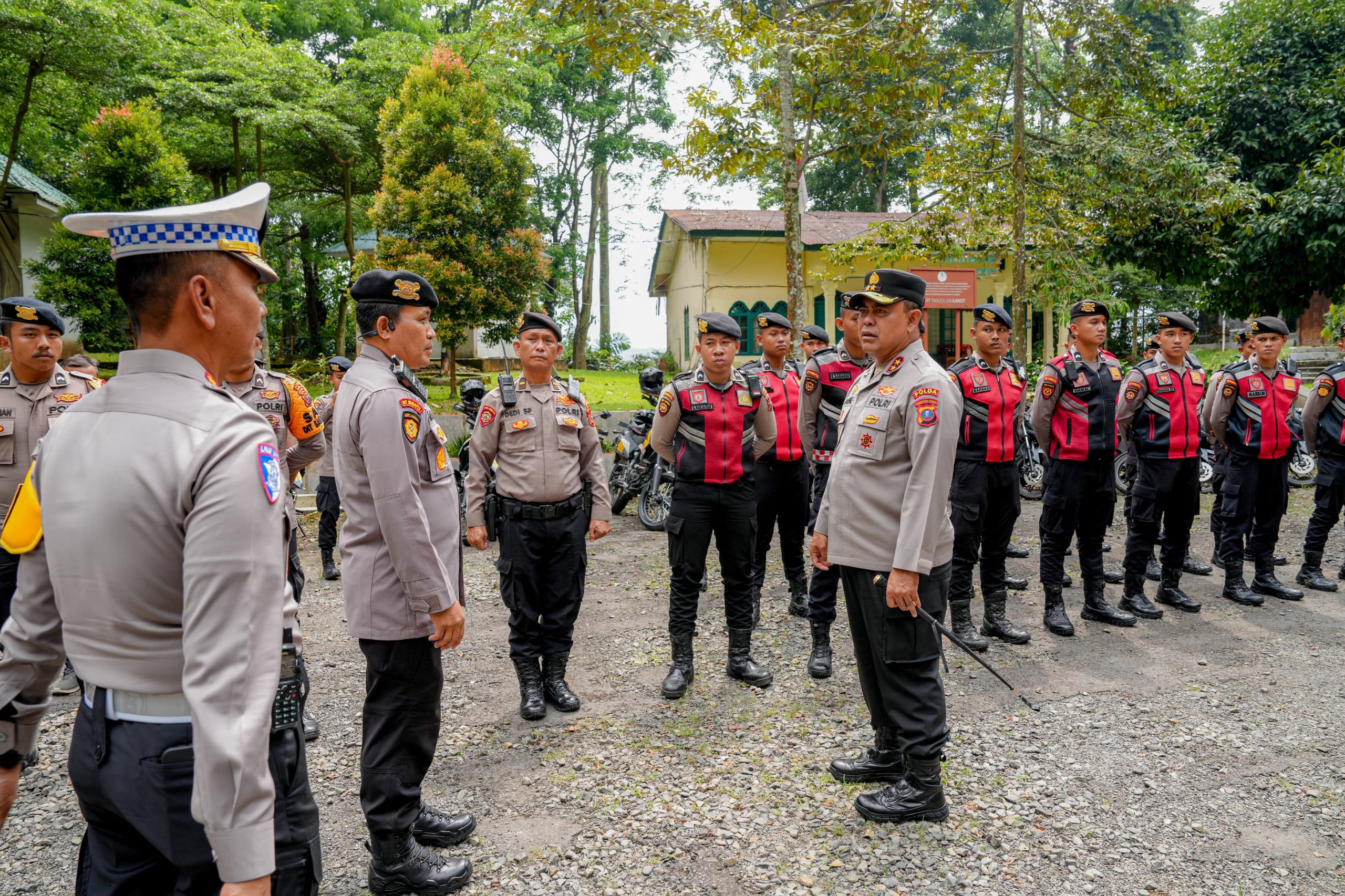 Kapolda Sumut Tinjau Pos Pelayanan Idulfitri dan Cek Kesiapan SAR di Sibolangit