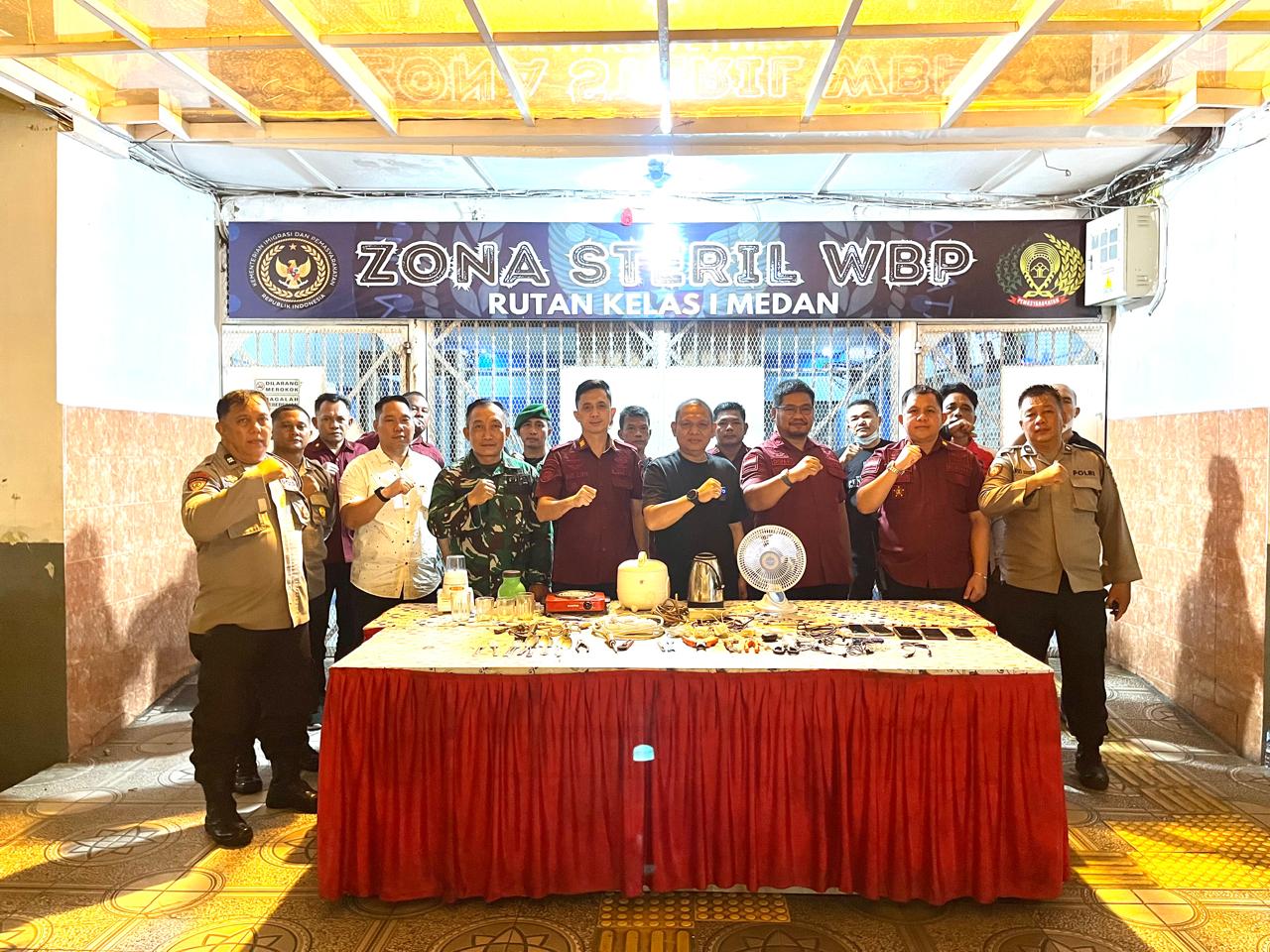 Menyambut Hari Bhakti Pemasyarakatan Ke-61, Rutan Kelas 1 Medan Adakan Razia Kamar Hunian