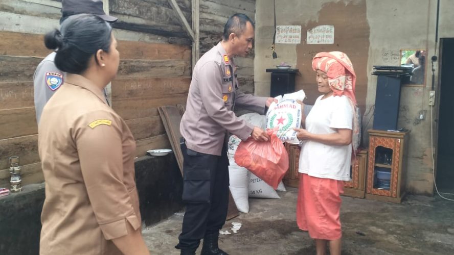 Polres Dairi Salurkan Bantuan untuk Korban Angin Puting Beliung di Siempat Nempu Hulu