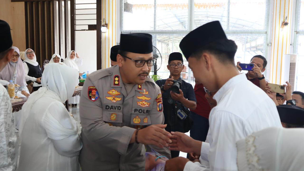 Kapolres Langkat Hadiri Tepung Tawar Calon Haji Kabupaten Langkat Tahun 2025