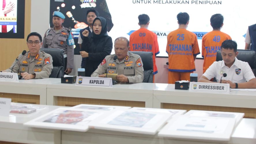 Polda Jatim Amankan Tiga Tersangka Pembuat dan Penyebar Video Hoax Catut Nama Gubernur