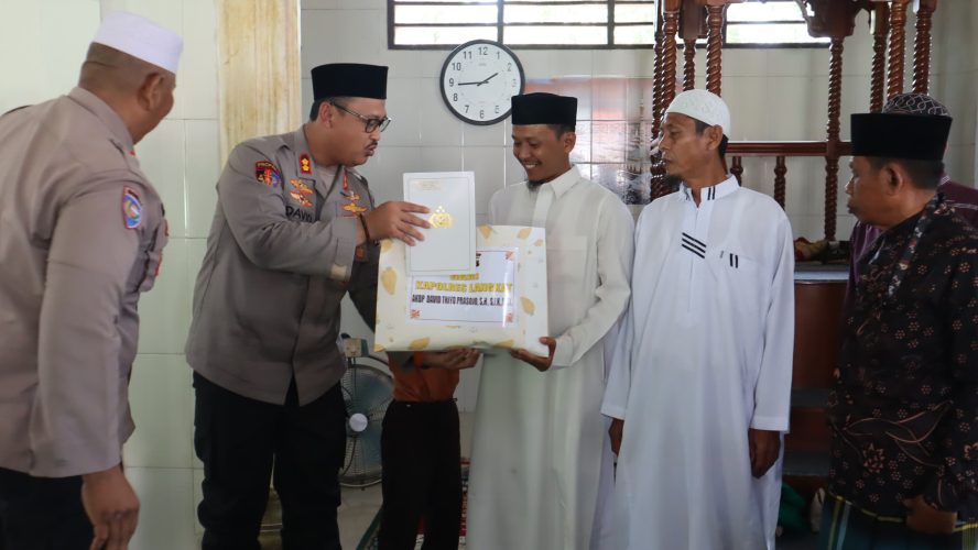 Jalin Silaturhami Dengan Masyarakat, Kapolres Langkat Gelar Jumat Curhat