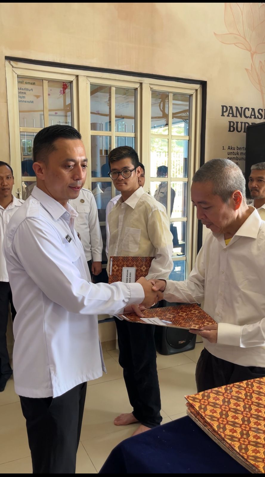 38 Orang Warga Binaan Rutan Kelas I Medan Dapatkan Remisi Khusus Waisak