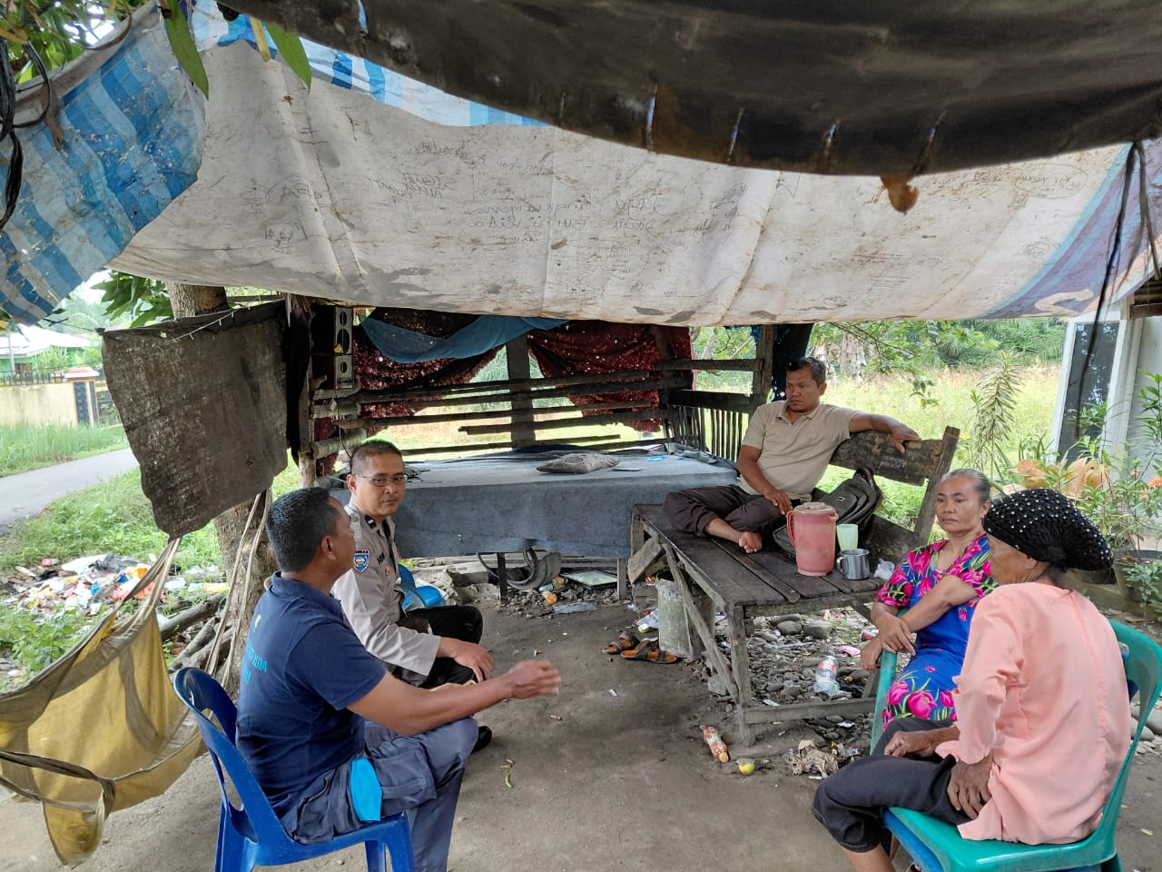 Marak Premanisme Berkedok Ormas, Bhabinkamtibmas Polres Langkat Laksanakan Sosialisasi