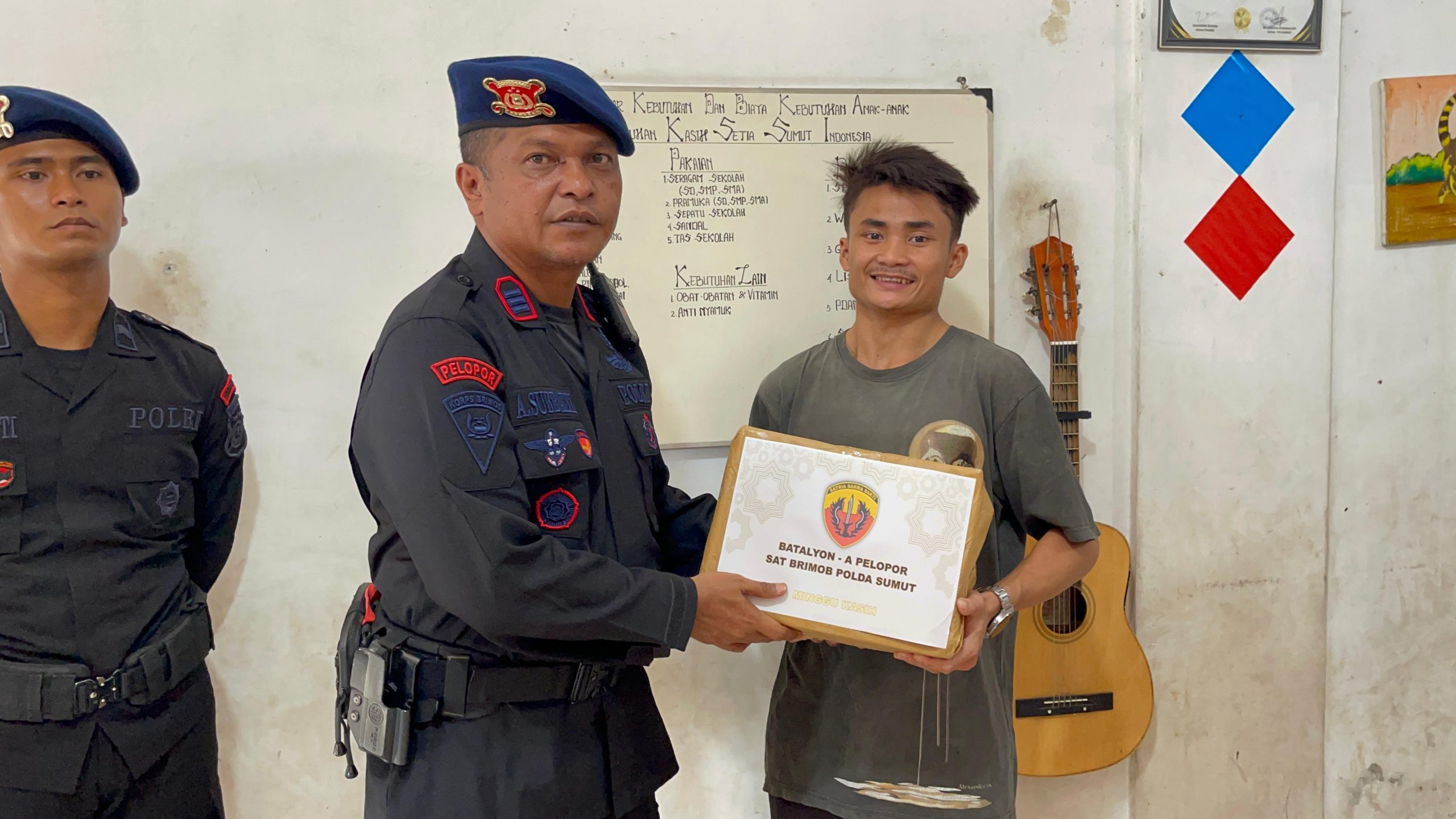 Brimob Polda Sumut Tebar Kasih dan Peduli Generasi Bangsa: Minggu Berbagi Batalyon A Pelopor Sentuh Hati Anak Panti dan Warga Kota Medan