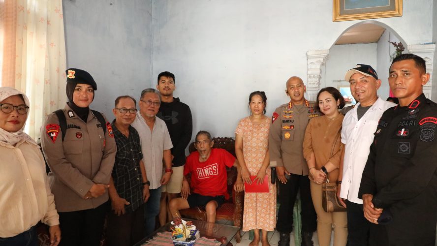 Brimob Polda Sumut Peduli, Jenguk Tokoh Karate INKANAS yang Sakit: Wujud Empati dan Penghormatan