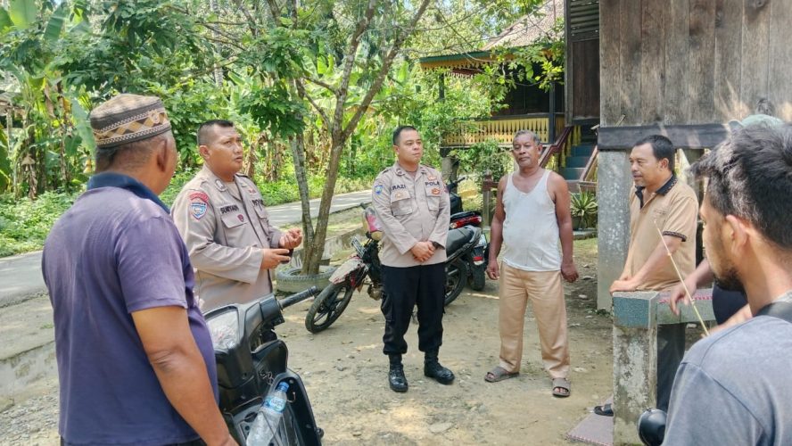 Terus Wujudkan Kamtibmas Yang Kondusif Personil Sat Binmas Sambangi Tokoh Masyarakat