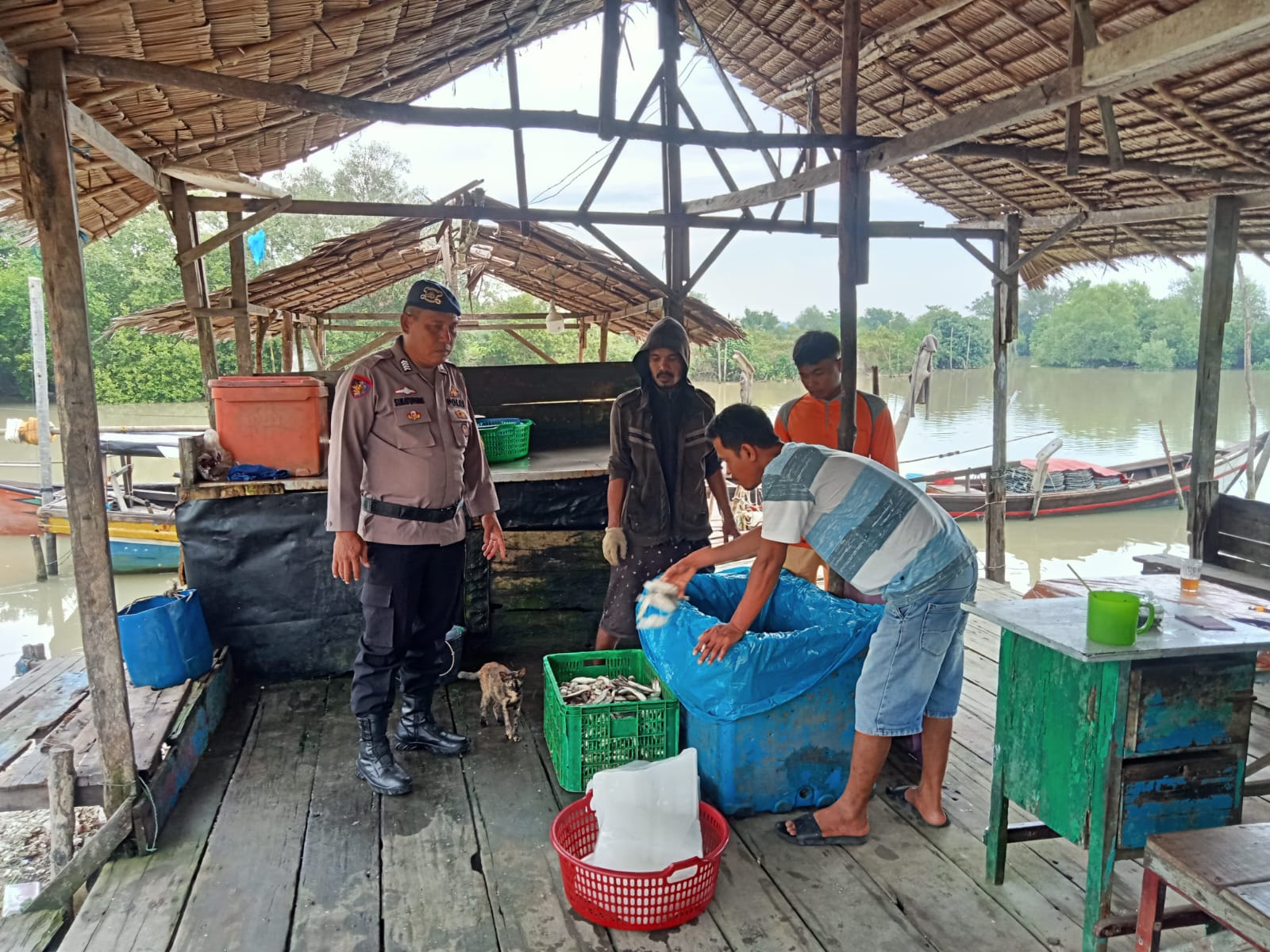 Sat Pol Airud Polres Sergai Himbau Aksi Premanisme Di TPI Bedagai