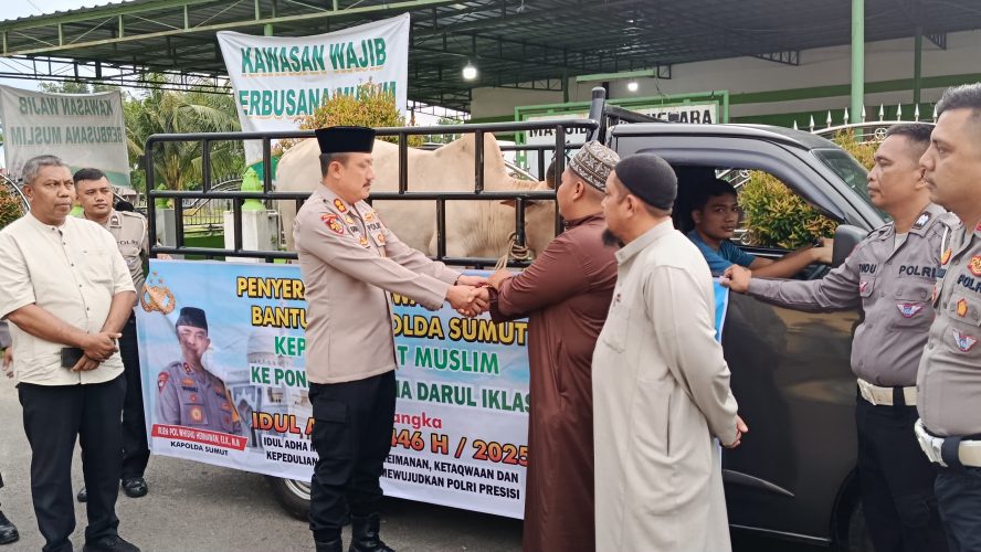Tebar Kebaikan Pada Idul Adha Kapolda Sumut Berikan Hewan Qurban