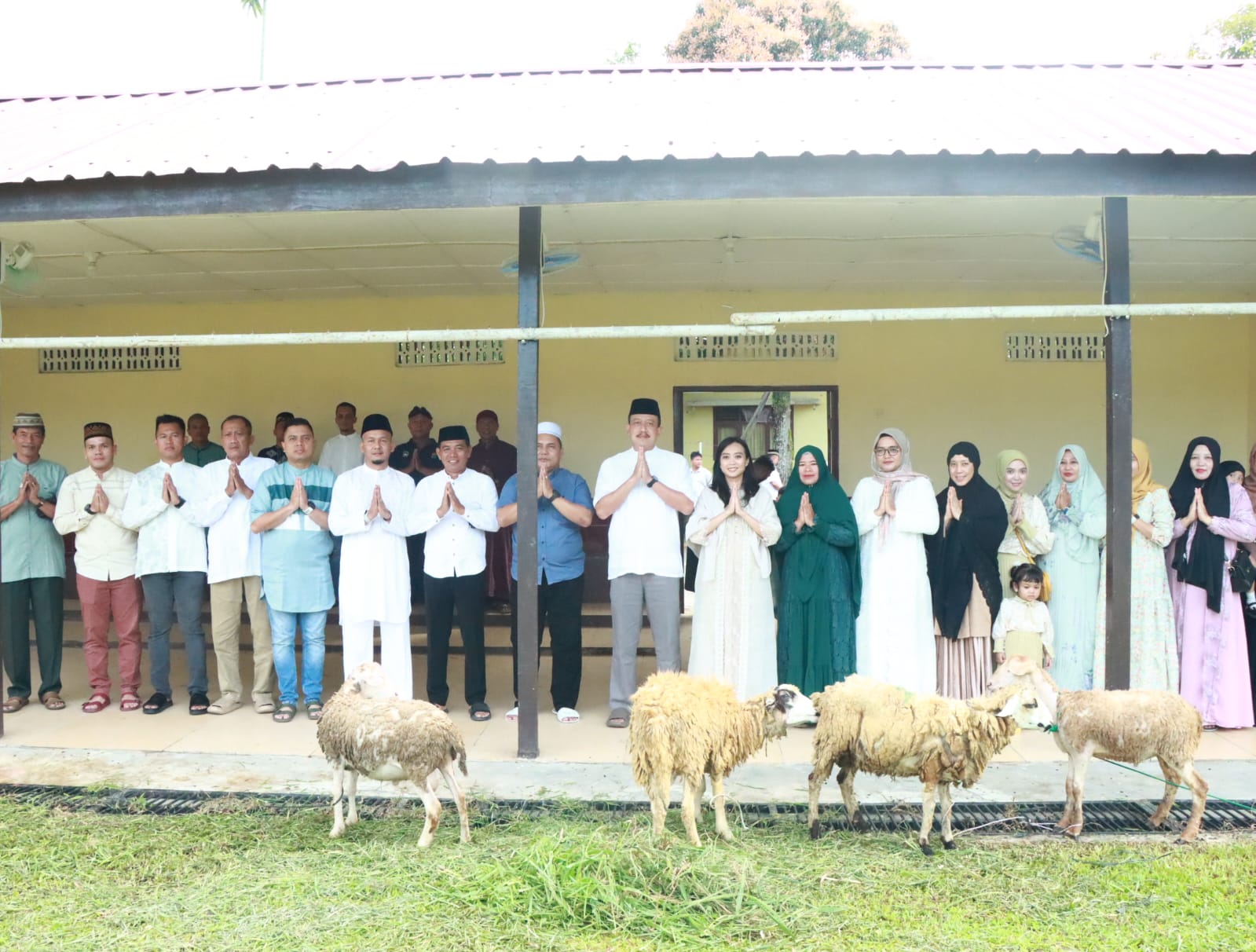 Hari Raya Idul Adha 1446H, Polres Binjai Sembelih 7 Ekor Sapi Dan 9 Ekor Kambing