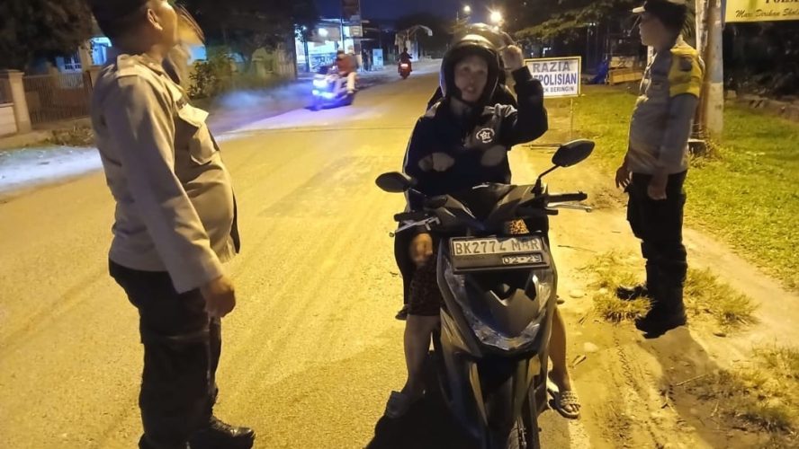 Ciptakan Rasa Aman Dan Nyaman Polresta Deli Serdang Laksanakan Patroli Blue Light