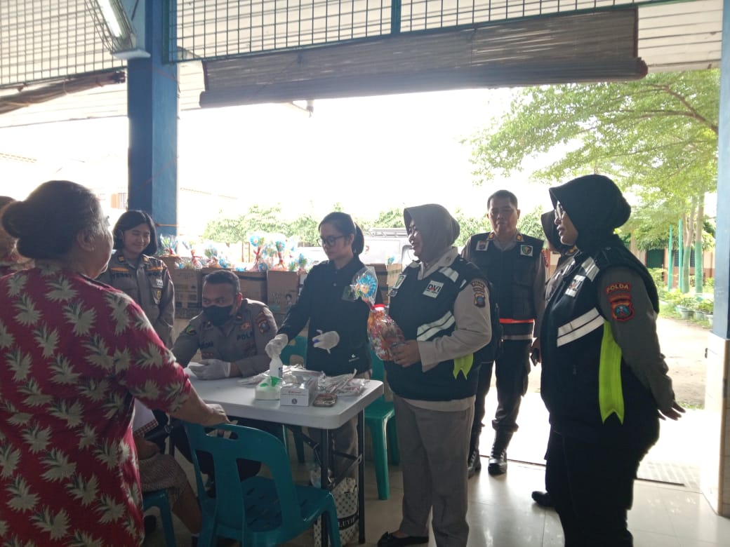 Sambut HUT Bhayangkara ke-76, Bid Dokkes Polda Sumut Gelar Pemeriksaan Kesehatan dan Edukasi di SLB Karya Murni