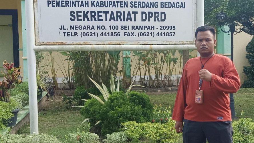 Ketua DPC LSM Terkams Serdang Bedagai Kritik Sekwan Terkait Pembagian Daging Qurban Beku dan Kondisi Kantor DPRD Yang Kotor Dipenuhi Tumpukan Sampah.