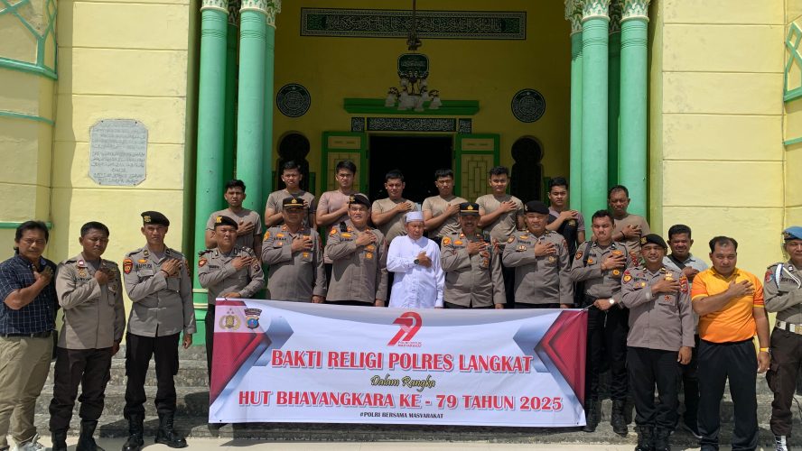 Sat Samapta Polres Langkat Gelar Bakti Religi di Tempat Ibadah Jelang HUT Bhayangkara Ke-79