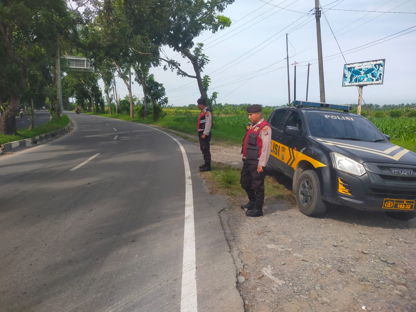 Personel Sat Samapta Polres Langkat Laksanakan Patroli Perintis Presisi Untuk Cegah Guantibmas