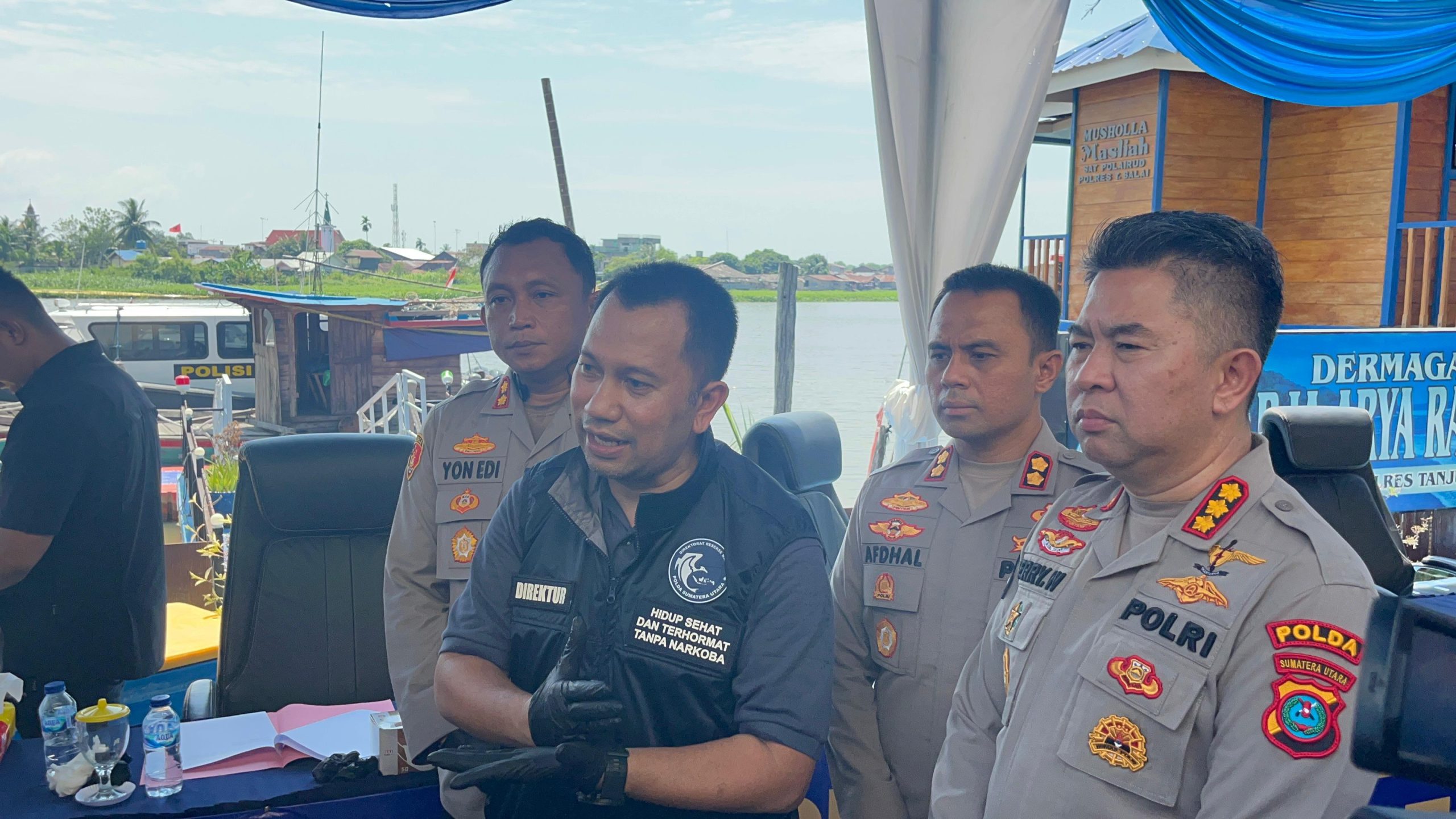 Polda Sumut Bongkar Penyelundupan 30 Kg Sabu Dan 2.000 Liquid Vape Dari Malaysia, DPO GS Diburu