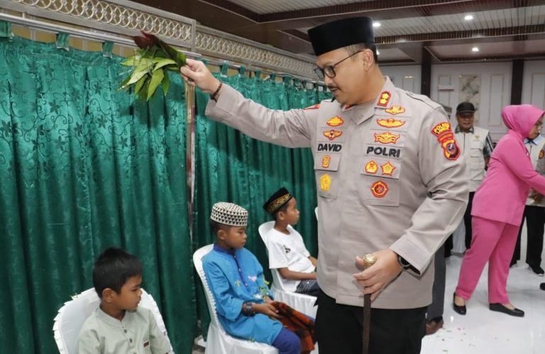 Sambut Hari Bhayangkara Ke-79 Polres Langkat Melaksanakan Giat Bakti Sosial Khitanan Massal, Wujudkan Kepedulian Nyata
