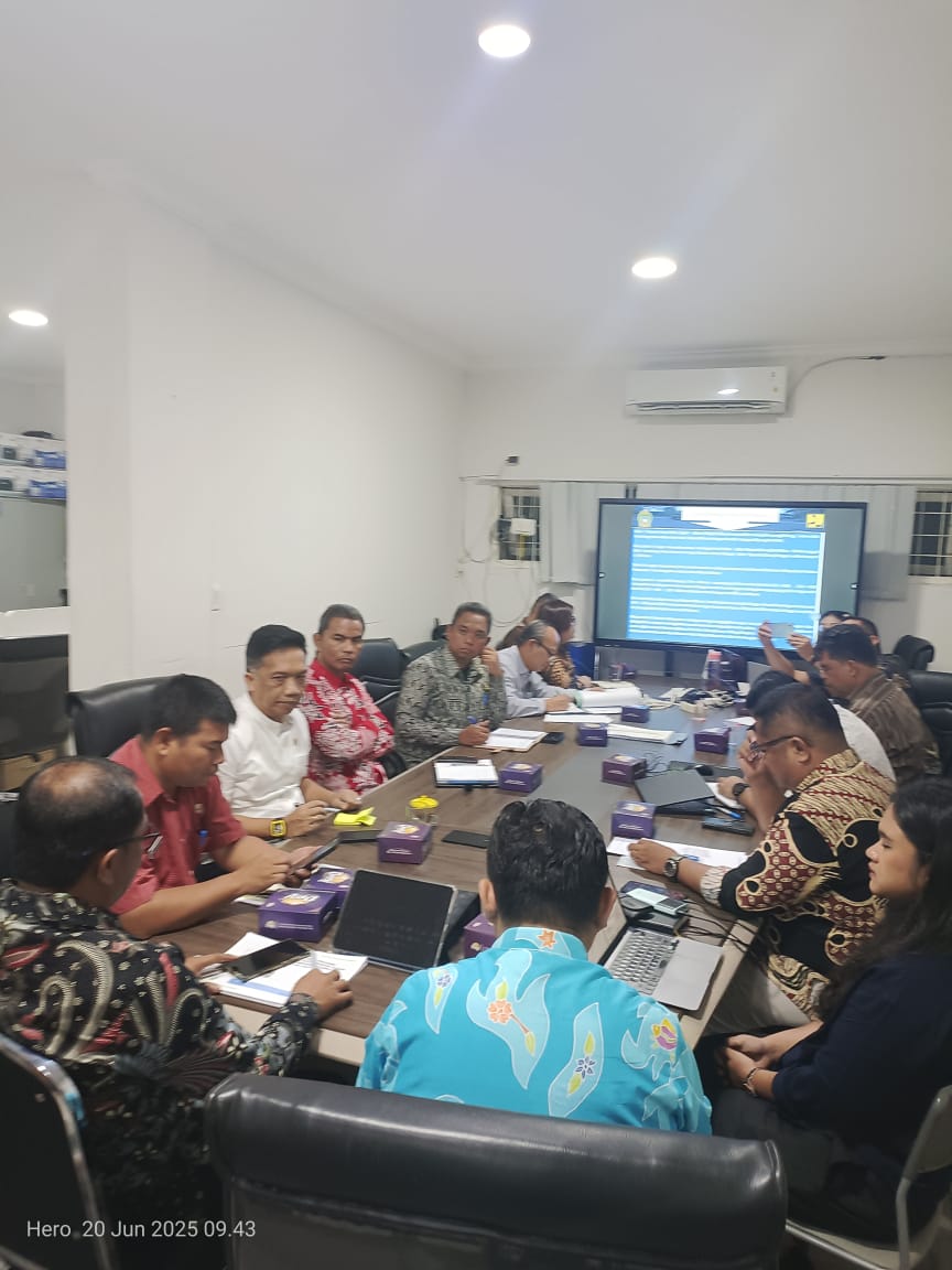 Kepala Bidang Insfrastruktur dan Kewilayahan Kantor BAPPELITBANG Provsu Kembali Lakukan Pembahasan Pembangunan Ruas Jalan Pakpak Bharat- Humbang Hasundutan.