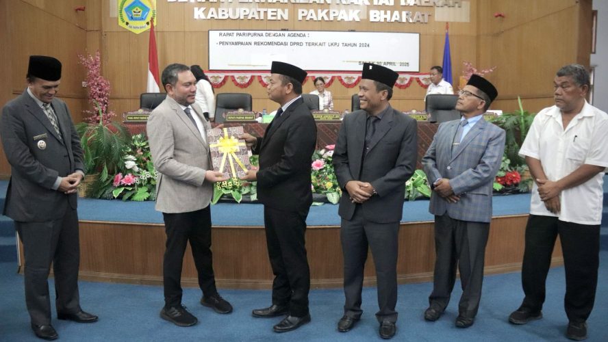DPRD Kabupaten Pakpak Bharat Menggelar Sidang Paripurna Dengan Agrnda Tunggal