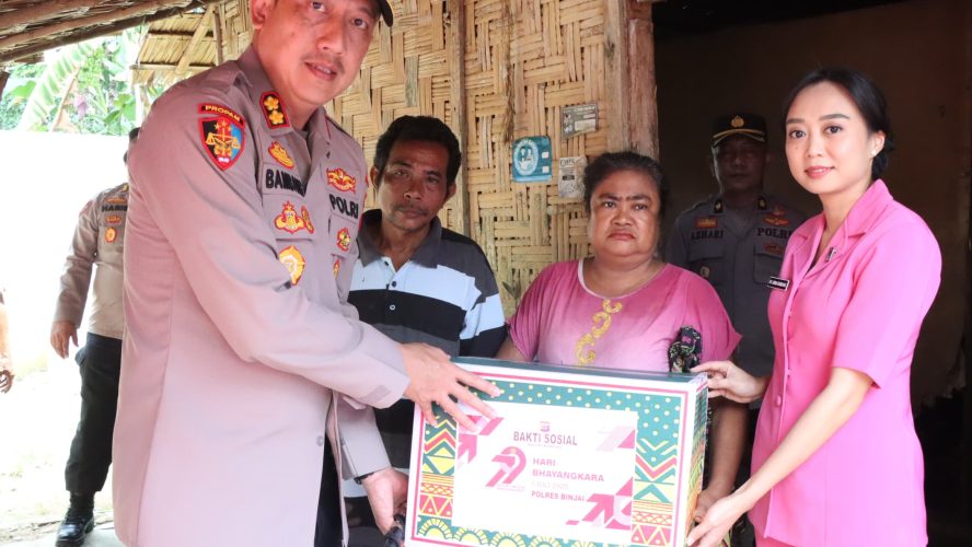 Kapolres Binjai Salurkan Bantuan Sosial Kepada Masyarakat Sei Bingai