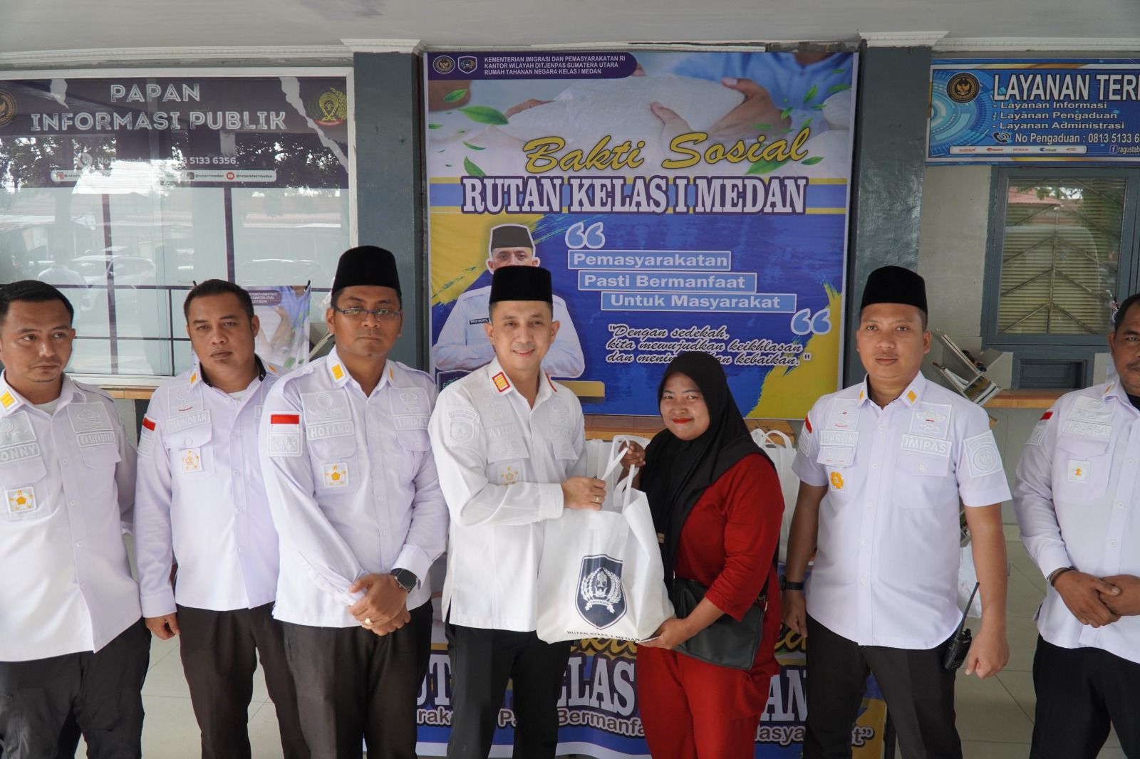 Implementasi 13 Program Akselerasi Rutan Kelas I Medan Bagikan Bansos