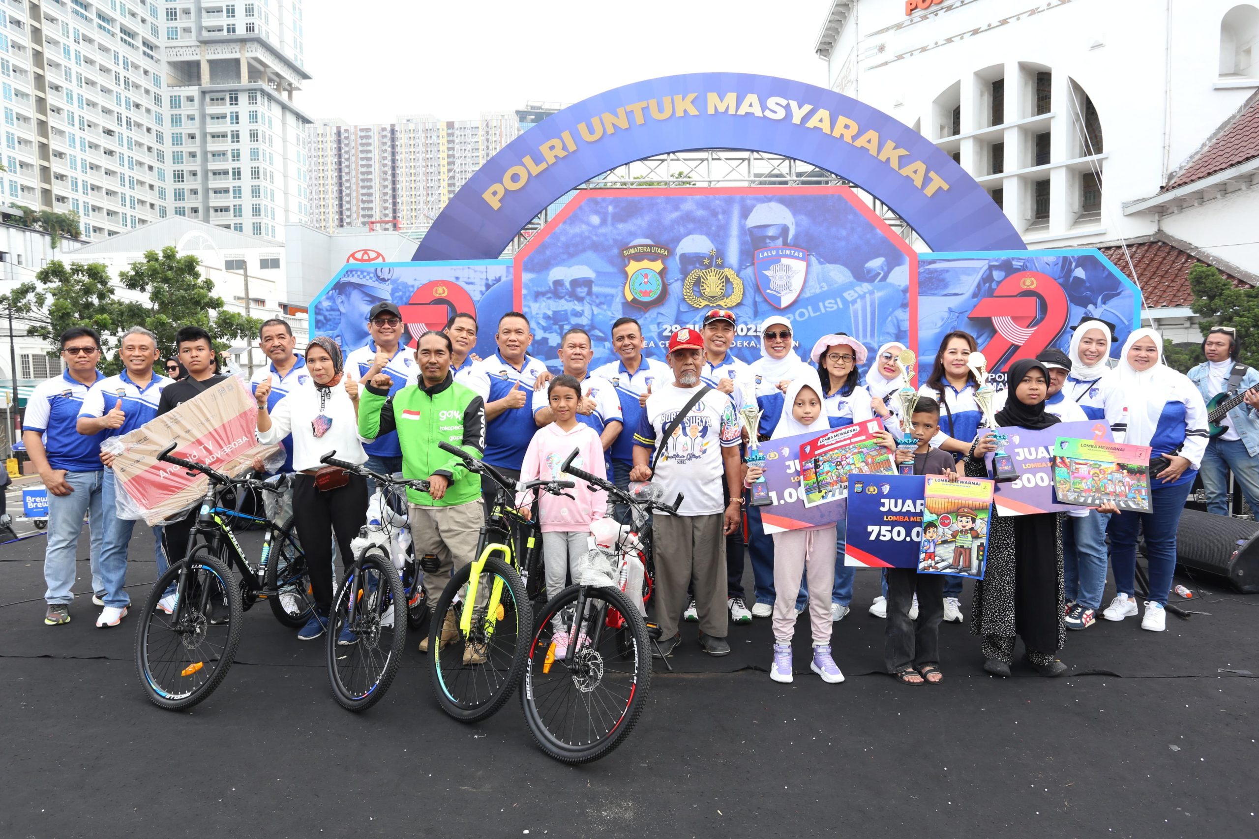 Semarak Car Free Day HUT Bhayangkara Ke-79 di Merdeka Walk Medan: Wakapolda Sumut Ajak Masyarakat Hidup Sehat dan Dekat Dengan Polri