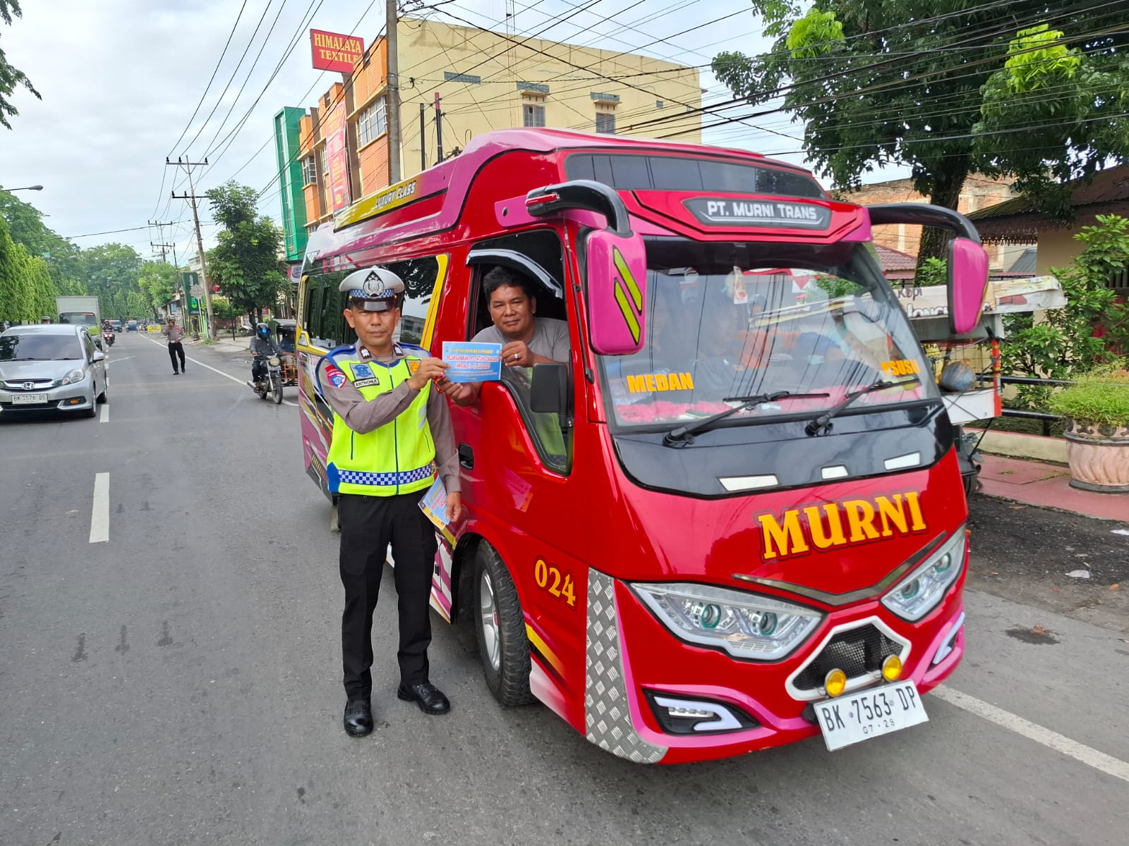 Operasi Patuh Toba 2025, Subsatgas Preventif Polres Langkat Melaksanakan Penyuluhan Lalu Lintas
