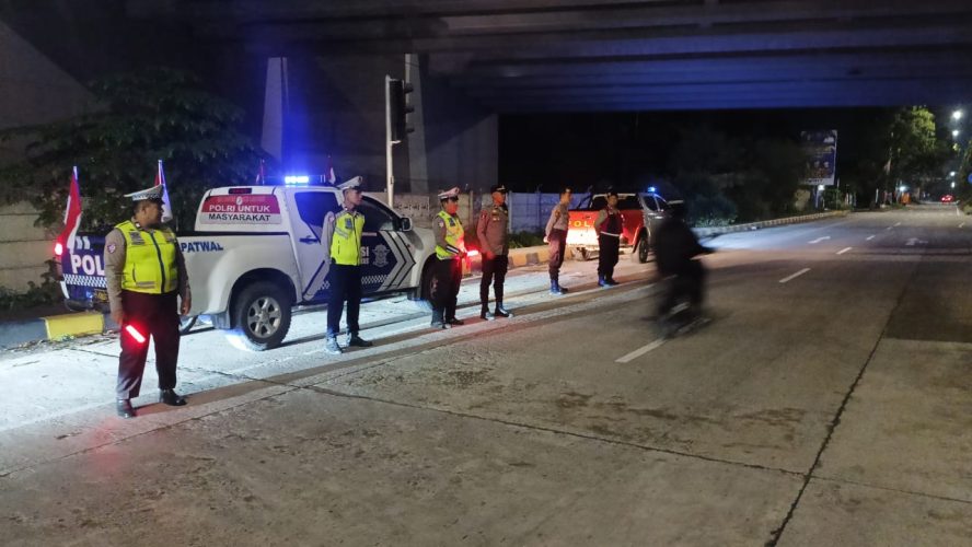 Polres Langkat Gencarkan Patroli Blue Light Jaga Situasi Kondusif