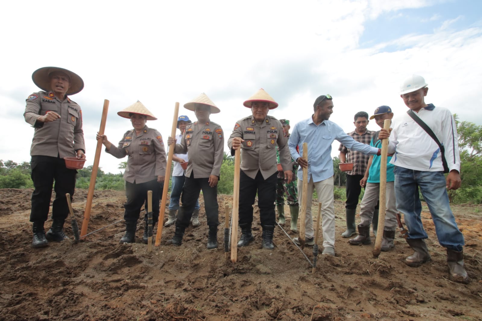 Polres Sergai Tanam Jagung Lahan 2 Hektar, Siap Mendukung Penuh Program Ketahanan dan Swasembada Pangan