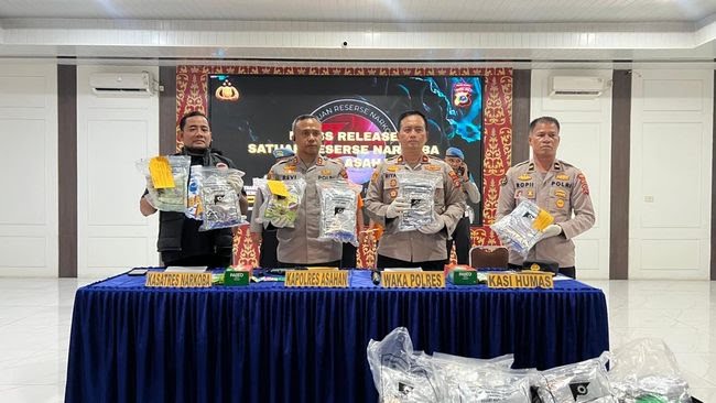 Polres Asahan Bongkar 2 Kasus Besar: 2 Kg Sabu & Ribuan Liquid Vape Berbahaya Digagalkan