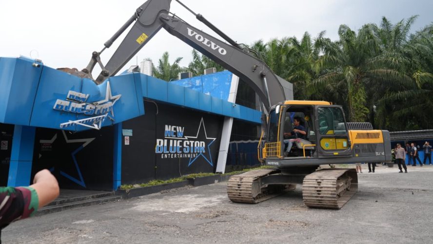 Polda Sumut Robohkan Diskotik New Blue Star di Langkat: Sarang Narkoba dan Tak Berizin