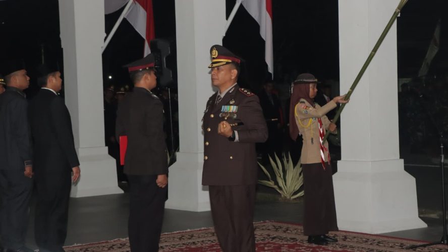 Kapolres Sergai, AKBP Jhon Sitepu Pimpin Upacara Renungan Suci Sambut HUT RI ke-80