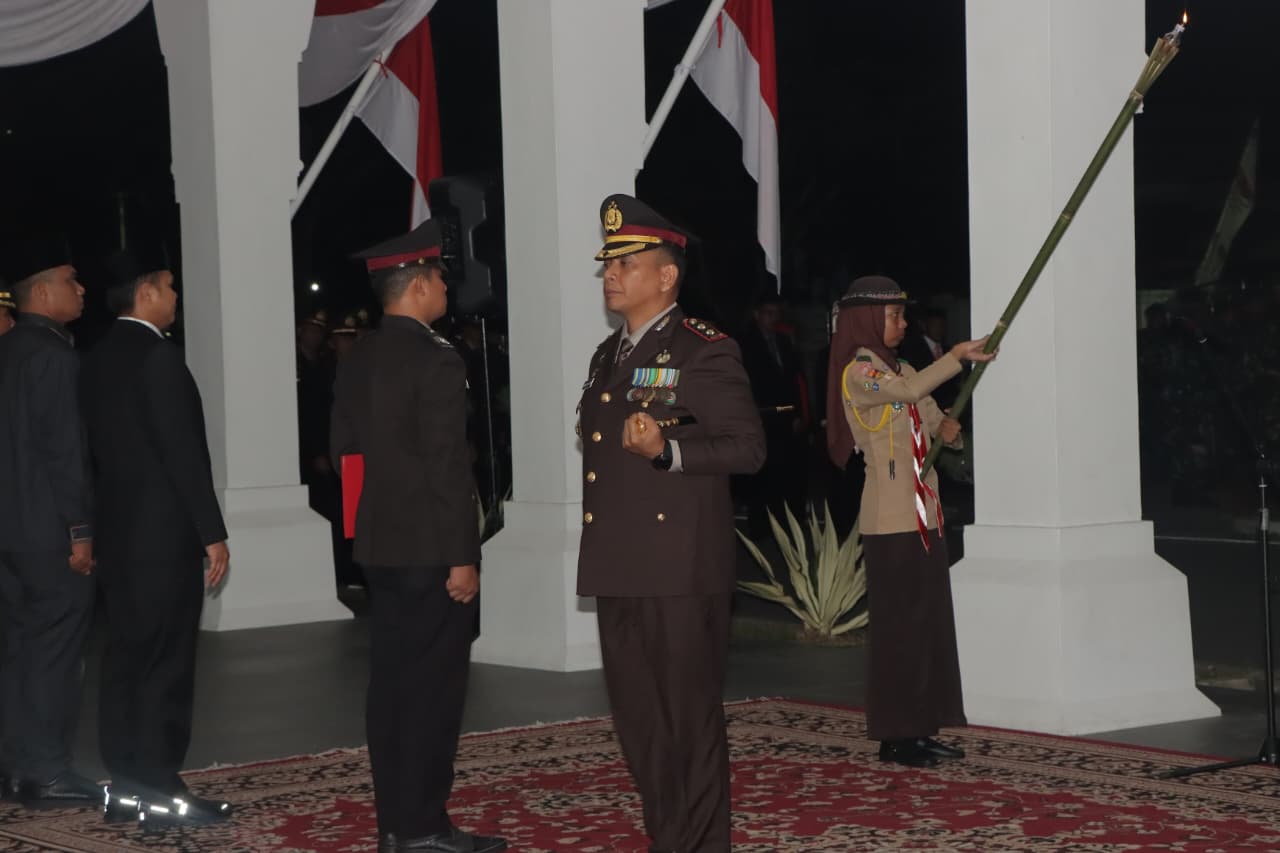 Kapolres Sergai, AKBP Jhon Sitepu Pimpin Upacara Renungan Suci Sambut HUT RI ke-80