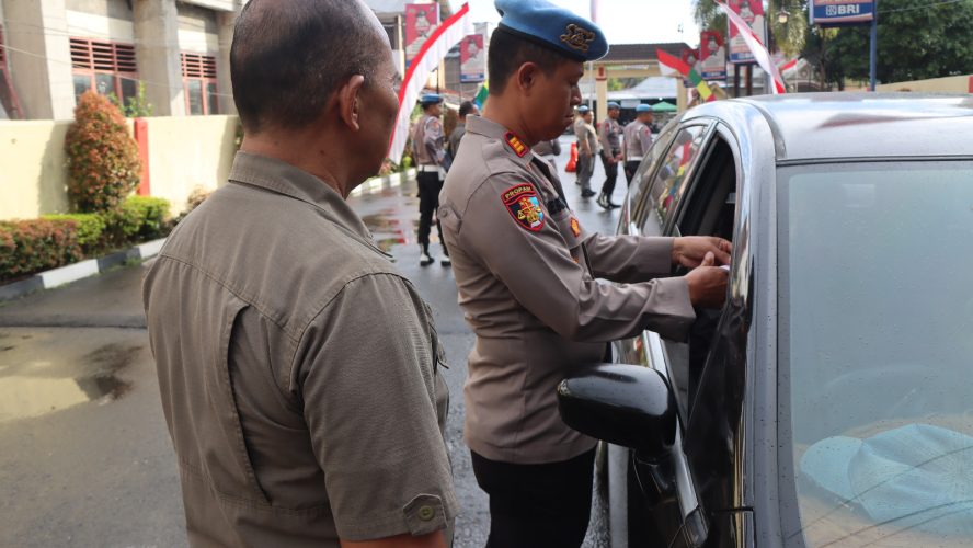Sipropam Lakukan Pemeriksaan Kelengkapan Kenderaan Bermotor Terhadap Personil