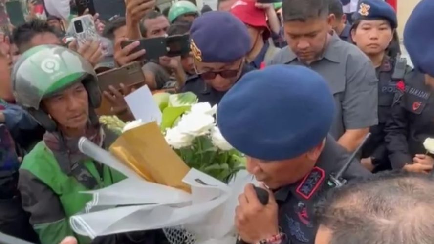 Dansat Brimob Polda Sumut Pimpin Doa Bersama Driver Ojol, Wujud Kepedulian Dan Persaudaraan Di Mako Brimob