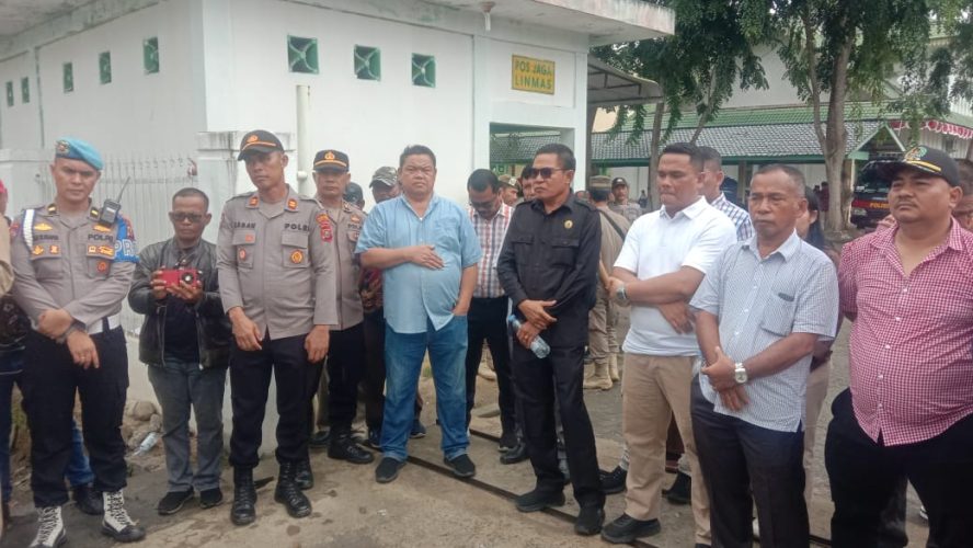 DPRD dan Bupati serta Kapolres Sergai Terima Aksi Unjuk Rasa Mahasiswa dan Masyarakat.