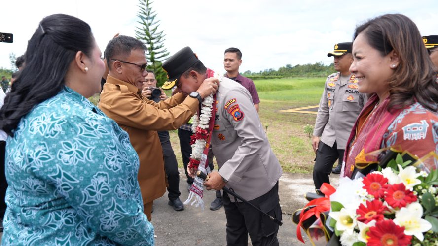 Kapolda Sumut Disambut Hangat Forkopimda Saat Tiba Di Tapanuli Tengah
