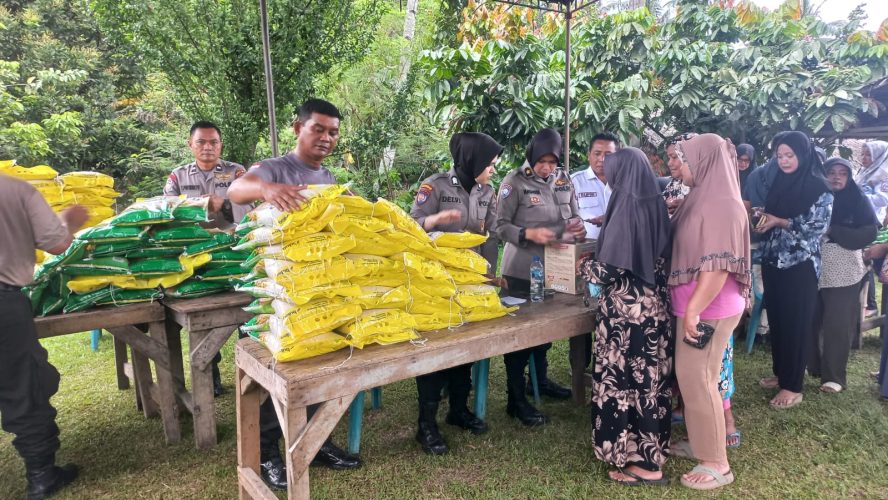 Dukung Kesejahteraan Warga, Polda Sumut Salurkan Beras SPHP Lewat GPM