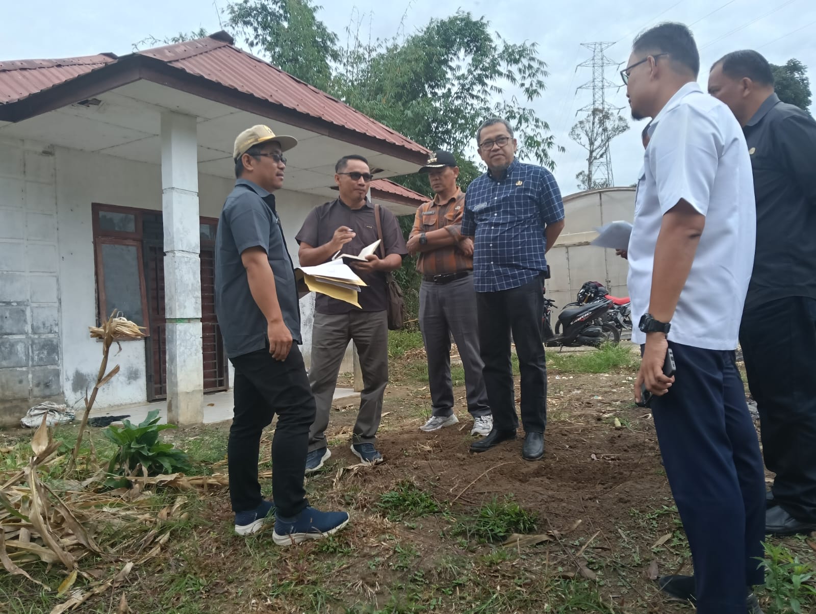 Staf Ahli Gubernur Sumatra Utara Bidang Pendidikan Kesehatan Insfratruktur dan Pemberdayaan Masyarakat Mengunjungi Kabupaten Pakpak Bharat