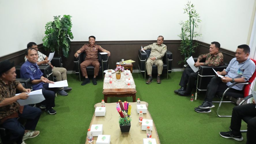 Wakil Bupati Pakpak Bharat Menerima Audensi Pengurus Sortagiri di Ruang Kerjanya Komplek Panorama Indah Sindeka