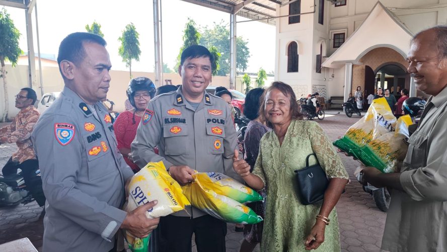 Polda Sumut Gelar Gerakan Pangan Murah Di Gereja GBKP Bangun Mulia, Ringankan Beban Masyarakat