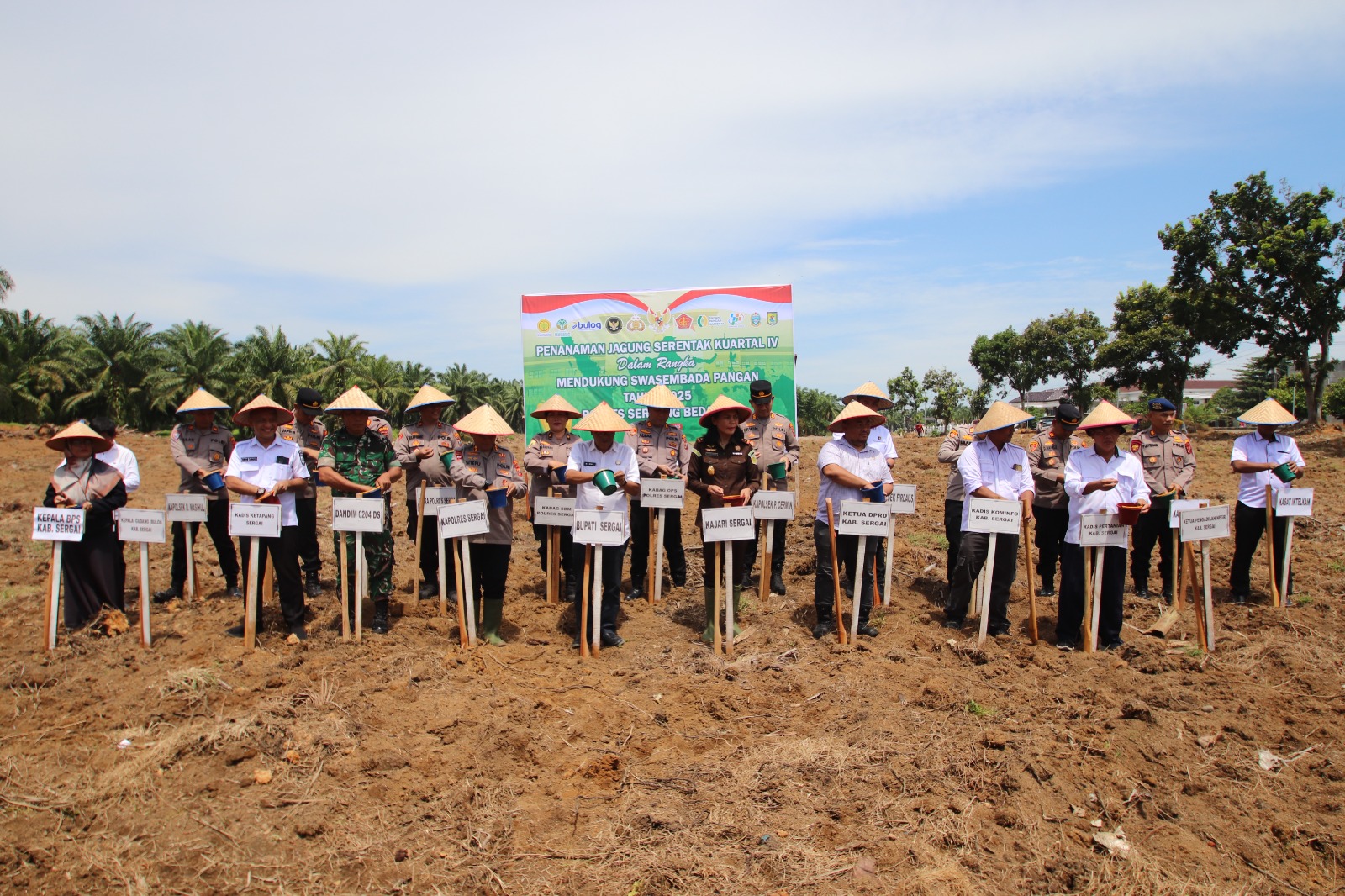 Penanaman Jagung Serentak Kuartal IV Dalam Rangka Mendukung Swasembada Pangan Tahun 2025 Polres Sergai Secara Virtual Melalui Zoom Meeting