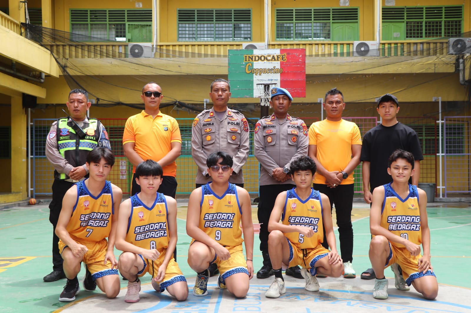ANTUSIAS POLRES SERGAI IKUTI CEREMONIAL TURNAMEN BASKET KAPOLDA CUP, BERI SEMANGAT TIM AGAR TAK GENTAR
