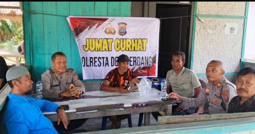Melalui Program Jumat Curhat, Polresta Deli Serdang  Tingkatkan Silaturahmi Masyarakat
