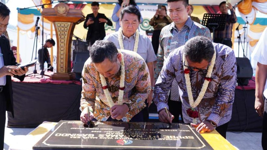 Bupati Pakpak Bharat Meresmikan Stasiun Pengisian dan Pengangkutan Bulk Elpiji